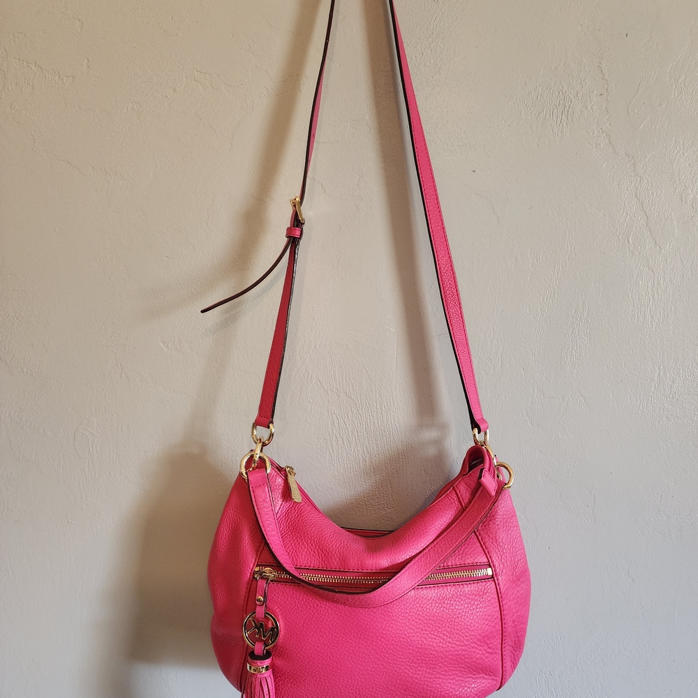 Michael Kors Hot Pink Shoulder Bag with Gold Accents - Picture 3 of 8